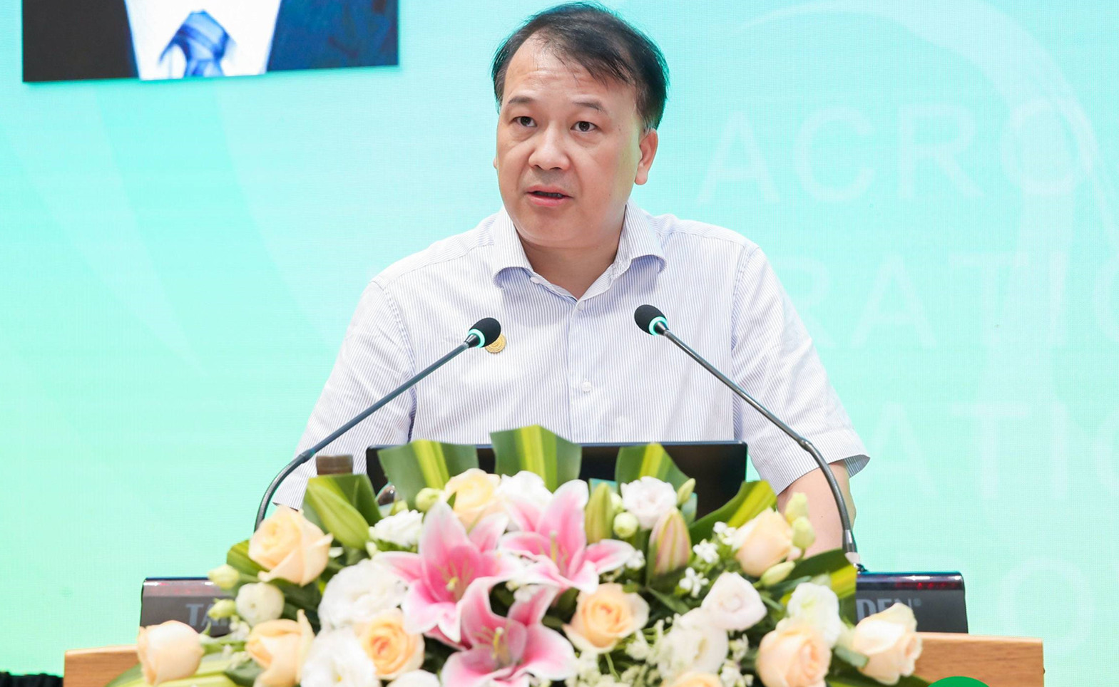 15665490599641975gfh.jpg 2.jpg